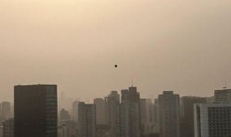 杭州天气最新爆料,春雨绵绵，气温骤降，春意盎然却需添衣保暖